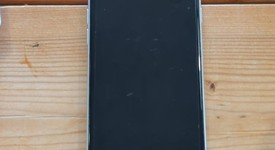 Good
													Apple iPhone SE 2nd Gen 2020 - Unlocked, White, 128 GB, A2275, photo 3 of 6
