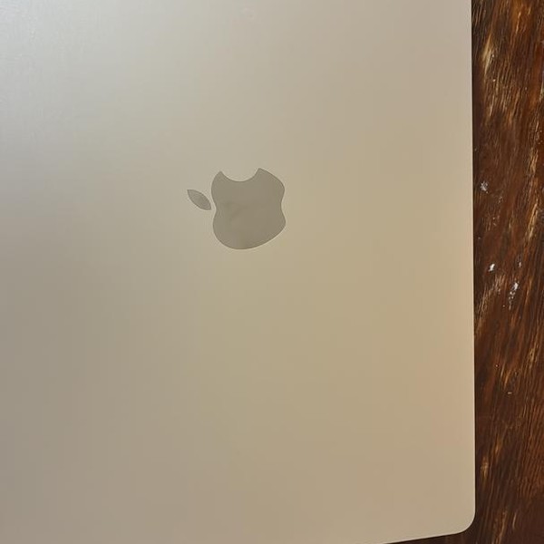 MacBook Air 2025 (M4) - 15 inch - 256 GB, Starlight, 16 GB, Apple M4