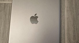 Mint
													Apple iPad 6th Gen - Verizon, Gray, 32 GB, A1954, photo 3 of 8