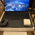 Good MacBook Air 2022 (M2) - 13 inch - 256 GB, Midnight, 8 GB, Apple M2