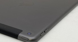 Good
													Apple iPad 8th Gen - Unlocked, Gray, 32 GB, A2428, photo 4 of 8