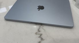 Good
													MacBook Air 2025 (M4) - 13" - Apple M4, Sky Blue, 256 GB, 16 GB, photo 3 of 12