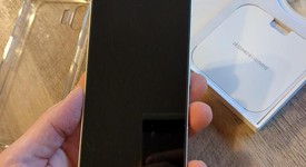 Mint
													Nothing Phone (2) - Unlocked, White, 256 GB, 12 GB, photo 2 of 7