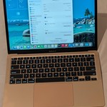 Good MacBook Air 2020 - 13 inch - 256 GB, Gold, 8 GB, Apple M1