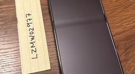 Good
													Motorola Razr Ultra (2025) - Unlocked, PANTONE Scarab, 512 GB, 16 GB, photo 2 of 8