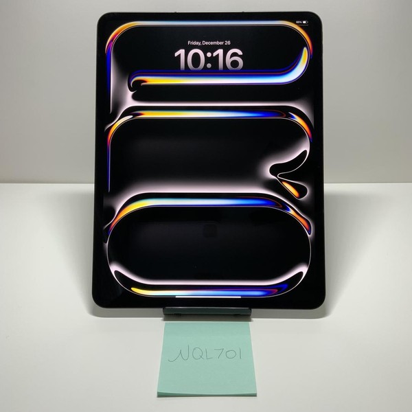 Apple iPad Pro 13 inch (M4) 2024 - Unlocked, Black, 256 GB, 8 GB, A2926, Standard Glass