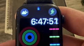 Good
													Apple Watch Series 7 45mm - Unlocked, Midnight, A2477 - Cellular, Aluminum, photo 5 of 6