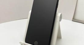 Good
													Apple iPhone SE 2nd Gen 2020 - Unlocked, Black, 64 GB, A2275, photo 2 of 7