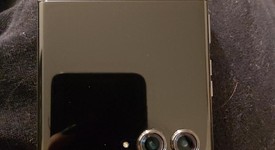 Good
													Motorola Razr (2024) - Unlocked, Gray, 256 GB, 8 GB, photo 5 of 11