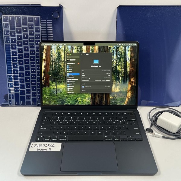 MacBook Air 2022 (M2) - 13 inch - 256 GB, Midnight, 16 GB, Apple M2