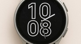 Fair
													Samsung Galaxy Watch4 - Unlocked, Silver, 40mm, photo 1 of 1