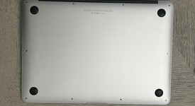 Good
													MacBook Air 2017 - 13" - I5, Silver, 256 GB, 8 GB, photo 3 of 6