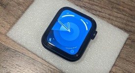 Good
													Apple Watch SE 2nd Gen 40mm - Unlocked, Midnight, A2726 - Cellular, Aluminum, photo 2 of 10