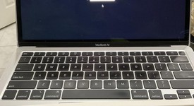 Mint
													MacBook Air 2020 - 13" - I3, Silver, 256 GB, 8 GB, photo 1 of 10