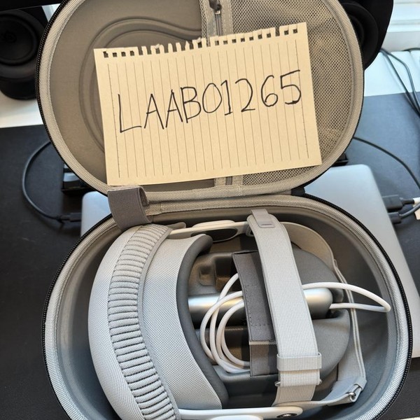 Apple Vision Pro - 256 GB