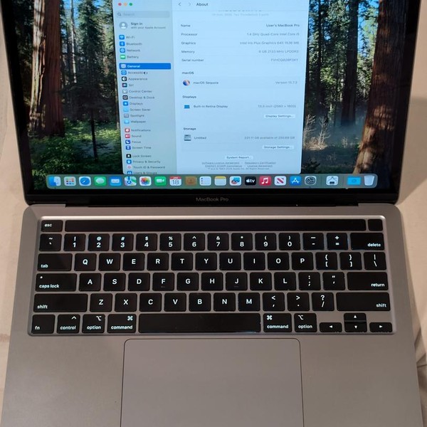 MacBook Pro 2020 - 13 inch - 256 GB, Gray, 8 GB, Intel Core i5