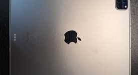 Mint
													Apple iPad Pro 11" 4th Gen 2022 - Unlocked, Gray, 128 GB, photo 4 of 9