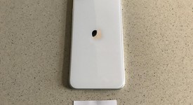 Good
													Apple iPhone SE 2nd Gen 2020 - Cricket, White, 64 GB, A2275, photo 3 of 5