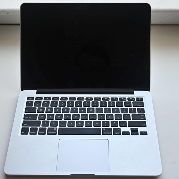 MacBook Pro 2015 (Retina) - 13 inch - Silver, 1 TB, 8 GB