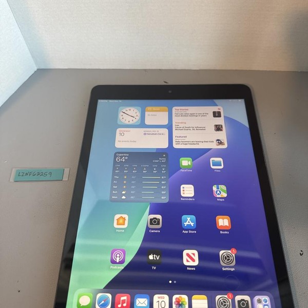 Apple iPad 9th Gen - Unlocked, Gray, 64 GB, A2603