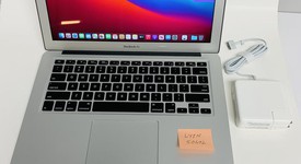 Fair
													MacBook Air 2017 - 13" - I5, Silver, 128 GB, 8 GB, photo 1 of 6