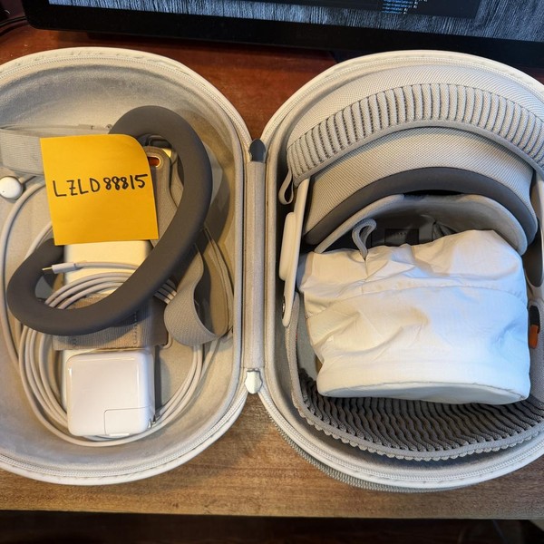 Apple Vision Pro - 1 TB