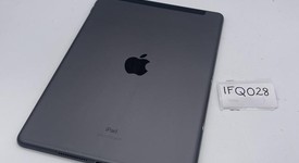 Fair
													Apple iPad 9th Gen - Unlocked, Gray, 64 GB, A2603, photo 2 of 4