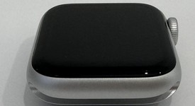 Mint
													Apple Watch SE 2nd Gen 40mm - Silver, A2722 - GPS, Aluminum, photo 5 of 7