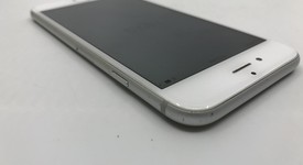 Good
													Apple iPhone 6 - AT&T, Silver, 64 GB, A1549, photo 4 of 6