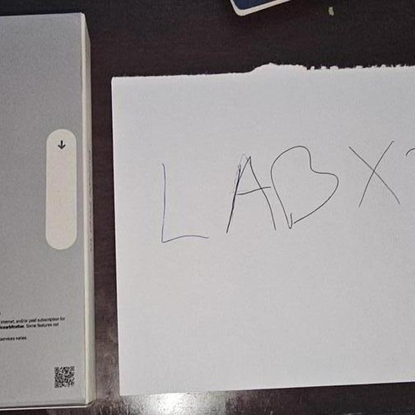 Google Pixel 10 - T-Mobile, 128 GB, Obsidian, GLBW0