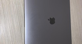 Good
													MacBook Pro 2018 (With Touch Bar) - 15" - I7, Gray, 512 GB, 16 GB, photo 4 of 6