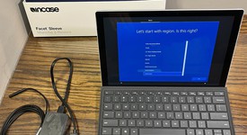 Good
													Microsoft Surface Pro 5 (2017) - Wi-Fi, Silver, 256 GB, 8 GB, photo 1 of 7