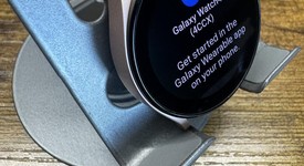 Mint
													Samsung Galaxy Watch4 - Unlocked, Gold, 40mm, photo 3 of 5