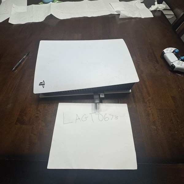 PlayStation 5 Standard Edition (2020) - 825 GB, White, Standard Edition