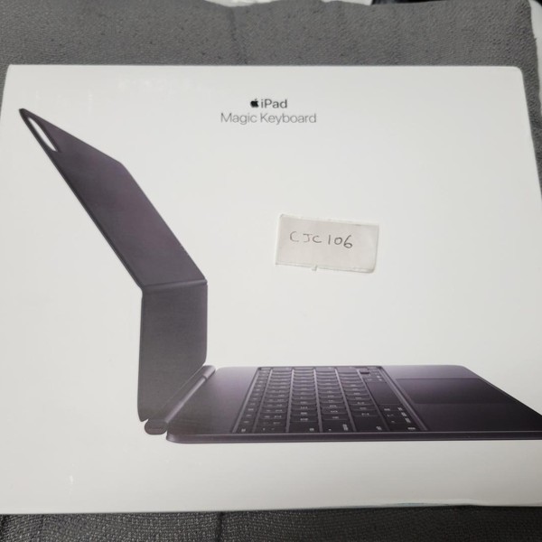 Apple Magic Keyboard for iPad Pro - Black