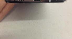 Mint
													LG V30 - AT&T, Silver, 64 GB, H931, photo 4 of 7