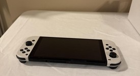 Good
													Nintendo Switch - OLED - White, 64 GB, photo 5 of 8