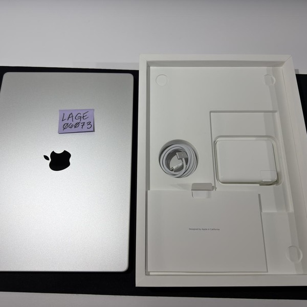 MacBook Pro 2024 - 16 inch - 512 GB, Silver, 48 GB, Apple M4 Pro 14-core