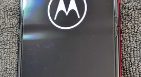 Mint
													Motorola Razr Ultra (2025) - Unlocked, PANTONE Rio Red, 1 TB, 16 GB, photo 4 of 16