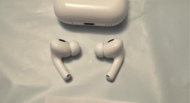 Used
													Apple AirPods Pro 2 - USB-C, photo 2 of 3