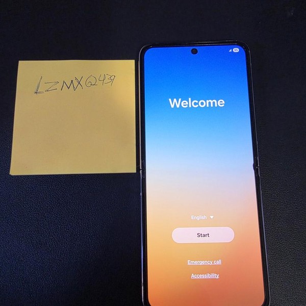 Samsung Galaxy Z Flip5 - Unlocked, 256 GB, Lavender, 8 GB, SM-F731U1