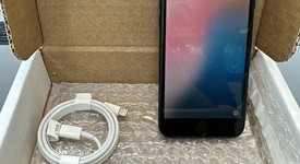 Mint
													Apple iPhone SE 3rd Gen 2022 - Unlocked, Midnight, 64 GB, A2595, photo 1 of 6