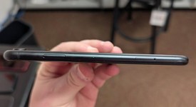 Good
													Apple iPhone Xr - Unlocked, Black, 64 GB, A1984, photo 5 of 7