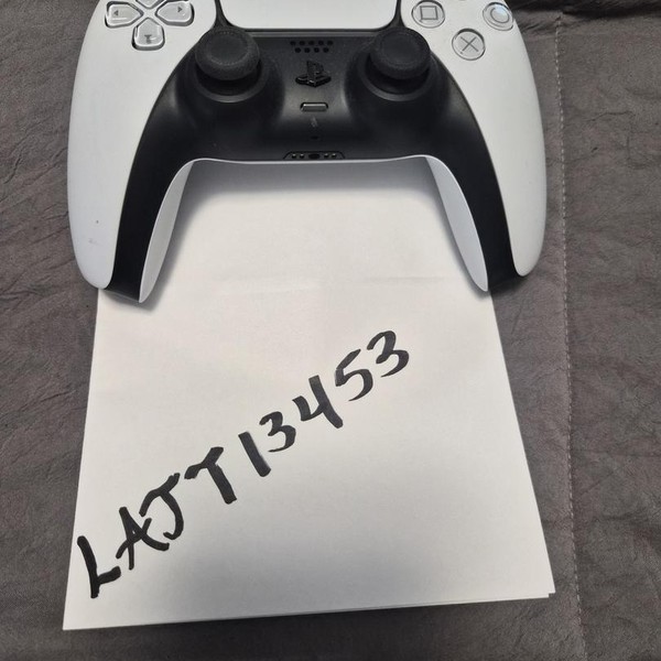 DualSense Wireless Controller - White