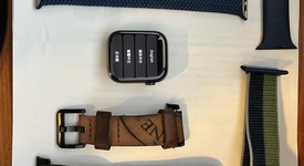 Good
													Apple Watch Series 7 45mm - Unlocked, Graphite, A2477 - Cellular, Stainless, photo 5 of 20