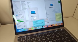 Fair
													MacBook Pro 2017 (With Touch Bar) - 13" - I5, Gray, 256 GB, 8 GB, photo 1 of 15