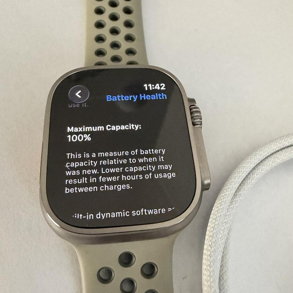 Apple Watch Ultra 2 49mm - Unlocked, Natural, A2986