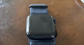 Mint
													Apple Watch SE 2nd Gen 40mm - Unlocked, Midnight, A2726 - Cellular, Aluminum, photo 3 of 10