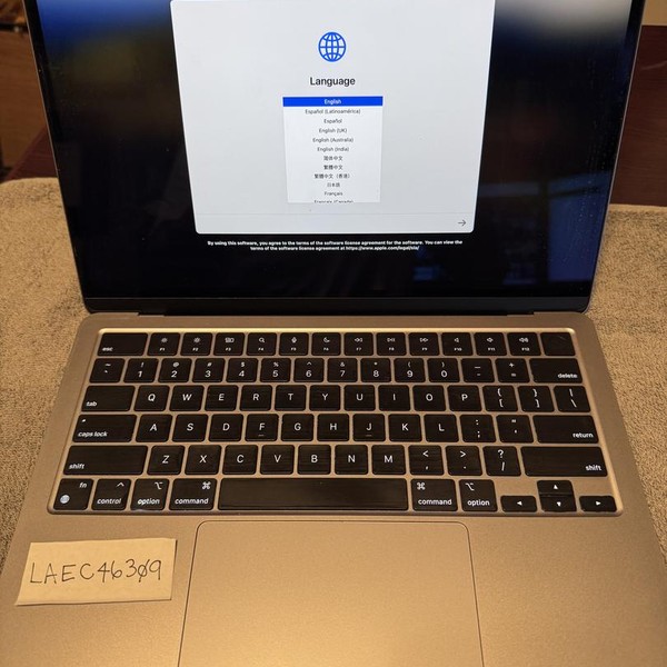 MacBook Air 2022 (M2) - 13 inch - 512 GB, Gray, 16 GB, Apple M2