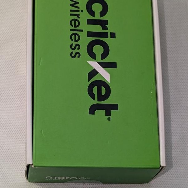 Moto E5 Supra - Cricket, Black, 32 GB, 3 GB